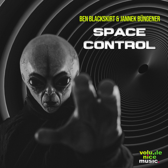 Ben Blackskirt & Jannek Büngener - Space Control