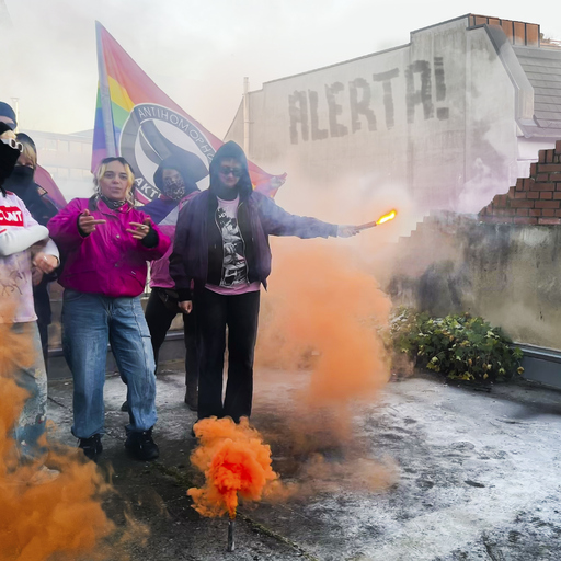 Mo Nita & SongUp! - Alerta